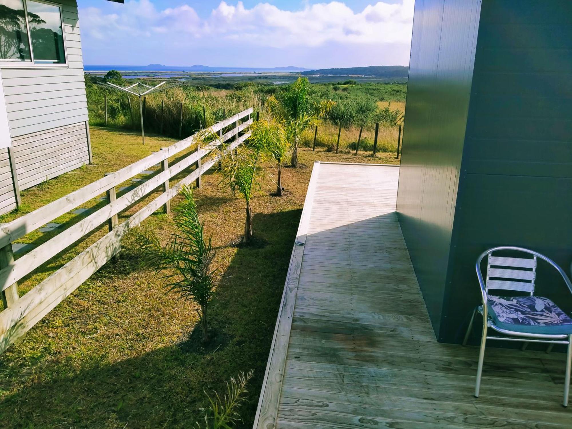 Seascape Peninsula Bach Villa Kaitaia Exterior photo